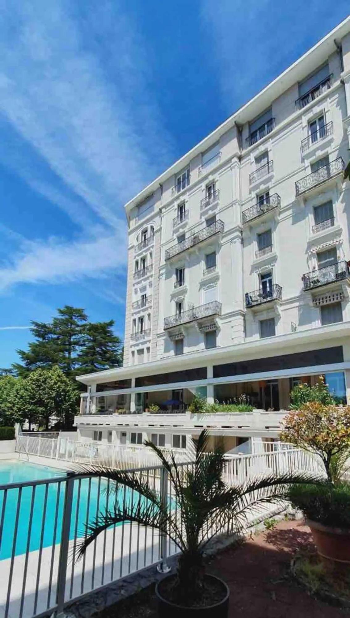Le156 Cosy Thermes, Piscine & Box Prive Appartement